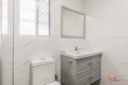 16 Maple Place, MADDINGTON, WA 6109 AUS