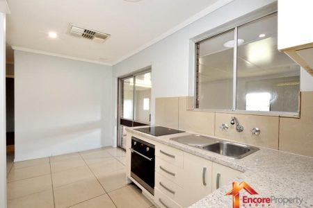 28 Madden Way, PARMELIA, WA 6167 AUS