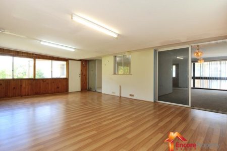 17 Quamby Place, ROCKINGHAM, WA 6168 AUS