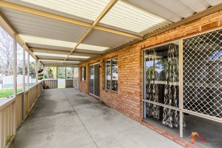 17 Garrett Corner, PARMELIA, WA 6167 AUS