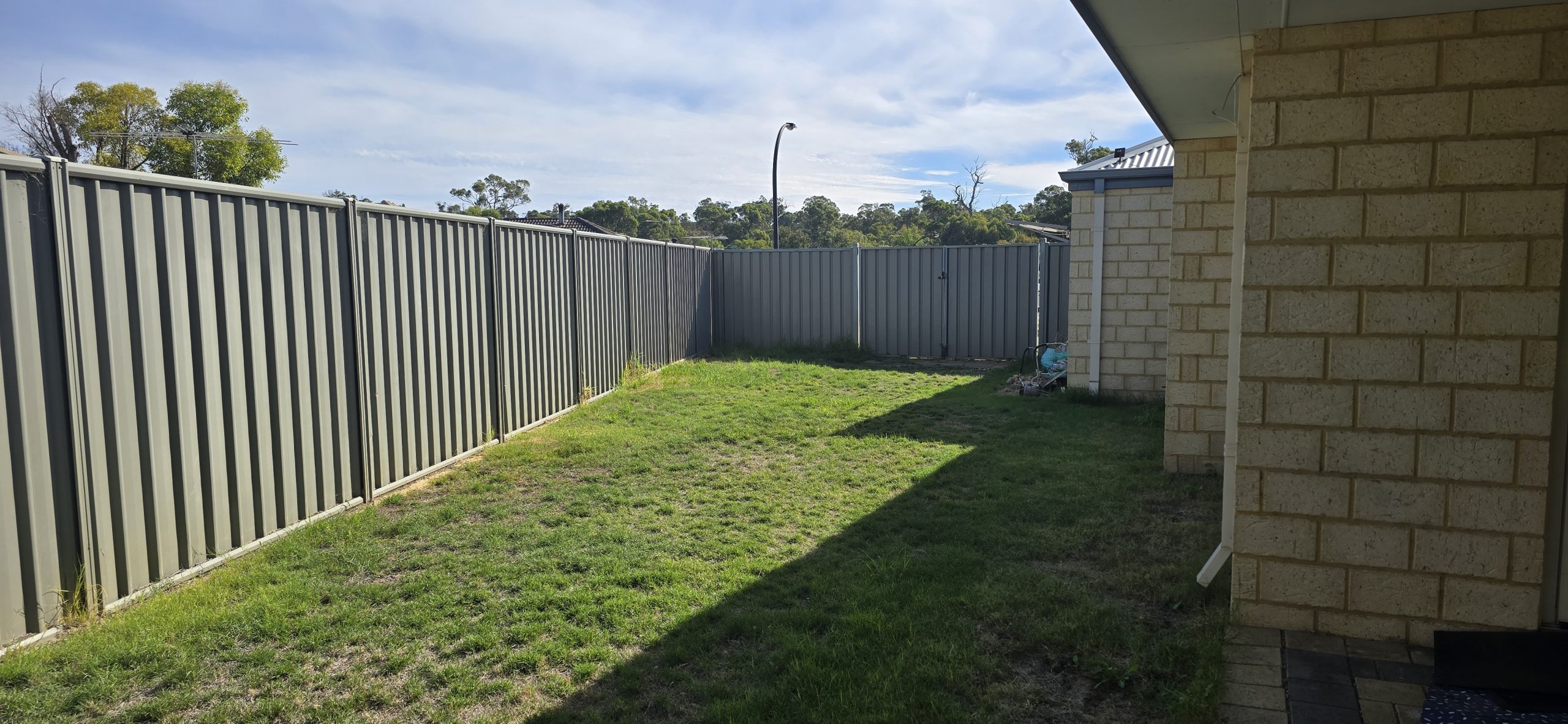 6 Wincanton Chase, LEDA, WA 6170 AUS