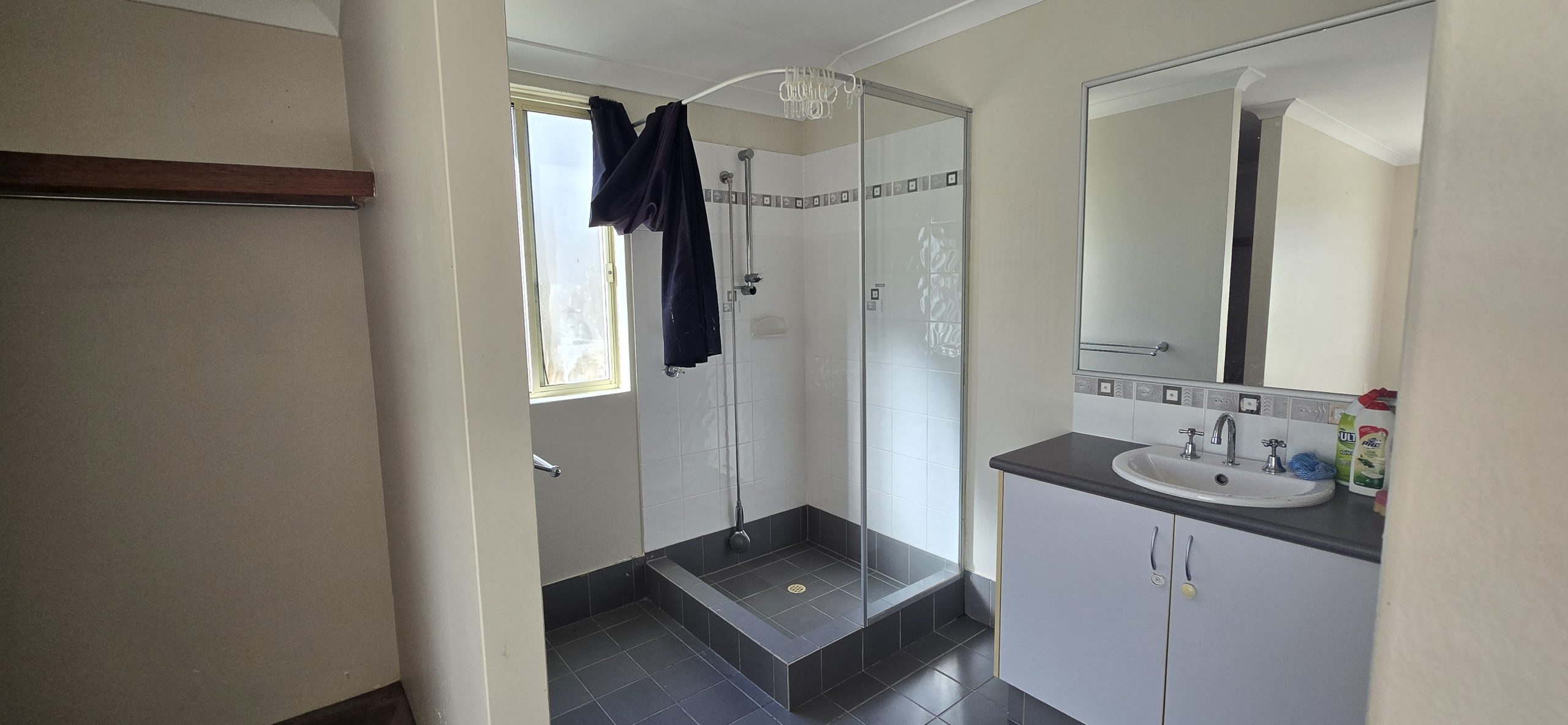 6 Wincanton Chase, LEDA, WA 6170 AUS