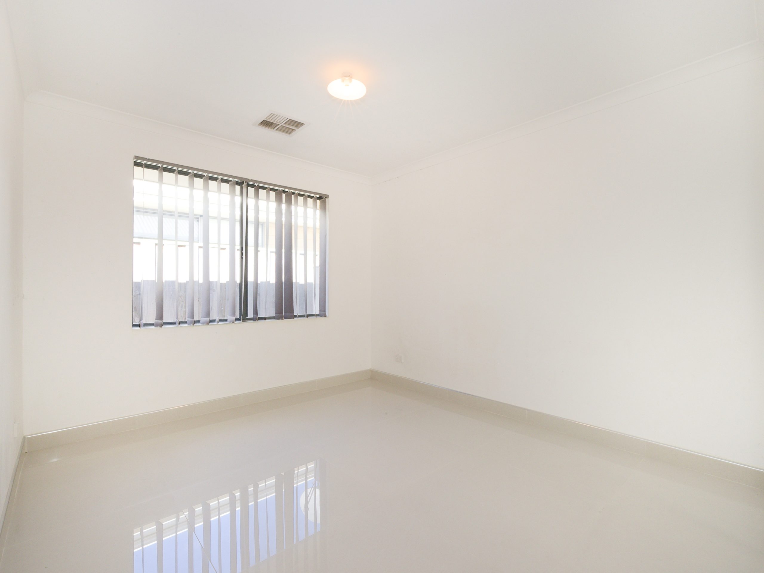 104 Sapphire Chase, WELLARD, WA 6170 AUS