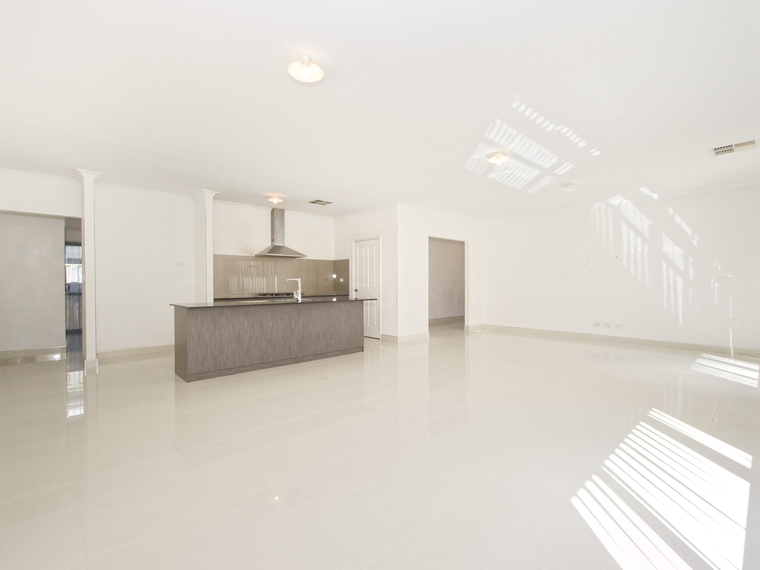 104 Sapphire Chase, WELLARD, WA 6170 AUS