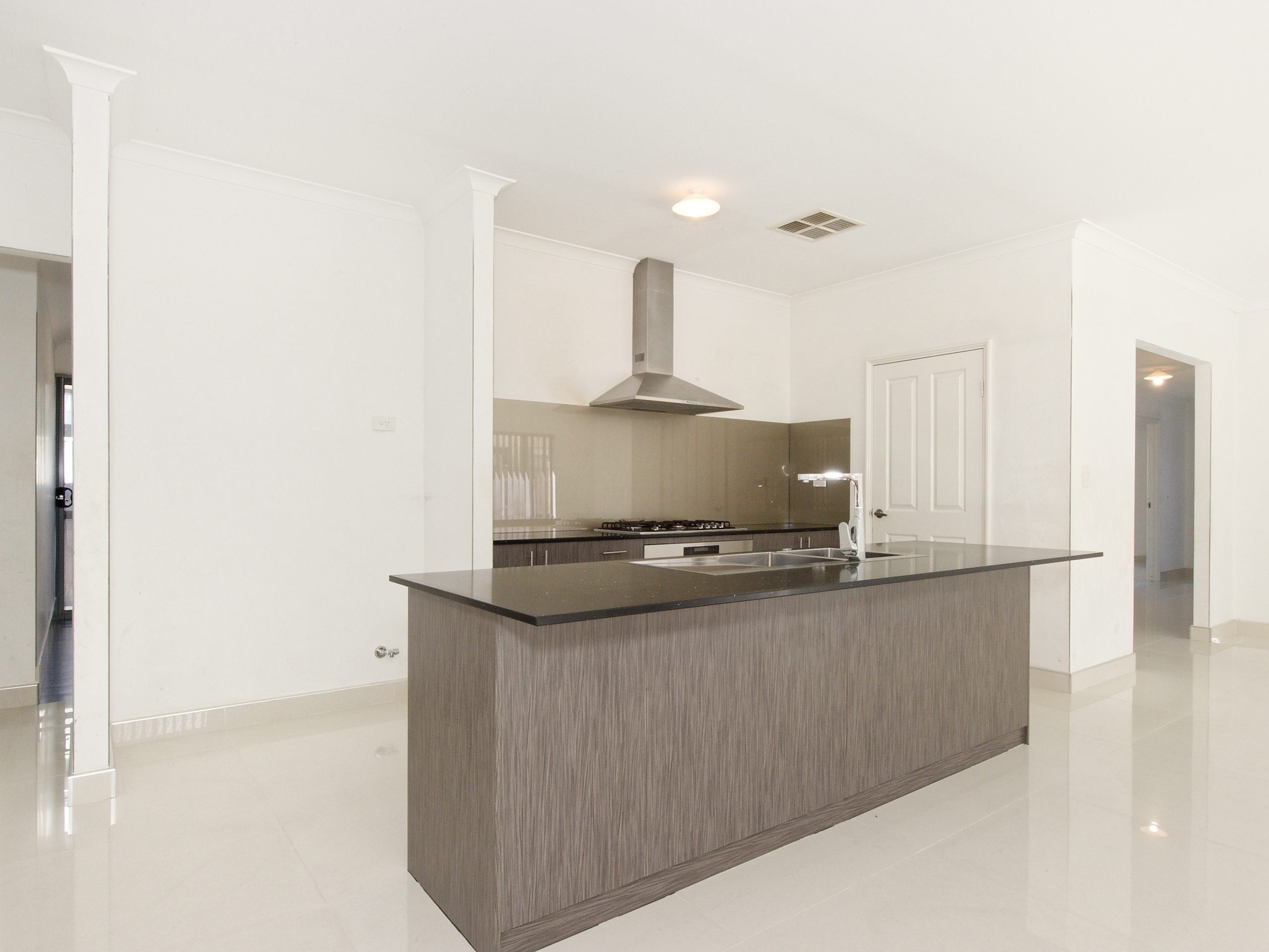 104 Sapphire Chase, WELLARD, WA 6170 AUS