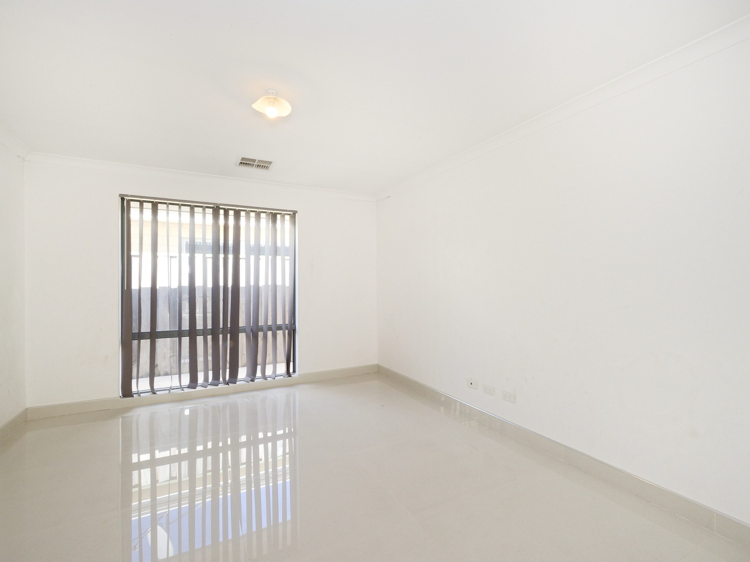 104 Sapphire Chase, WELLARD, WA 6170 AUS