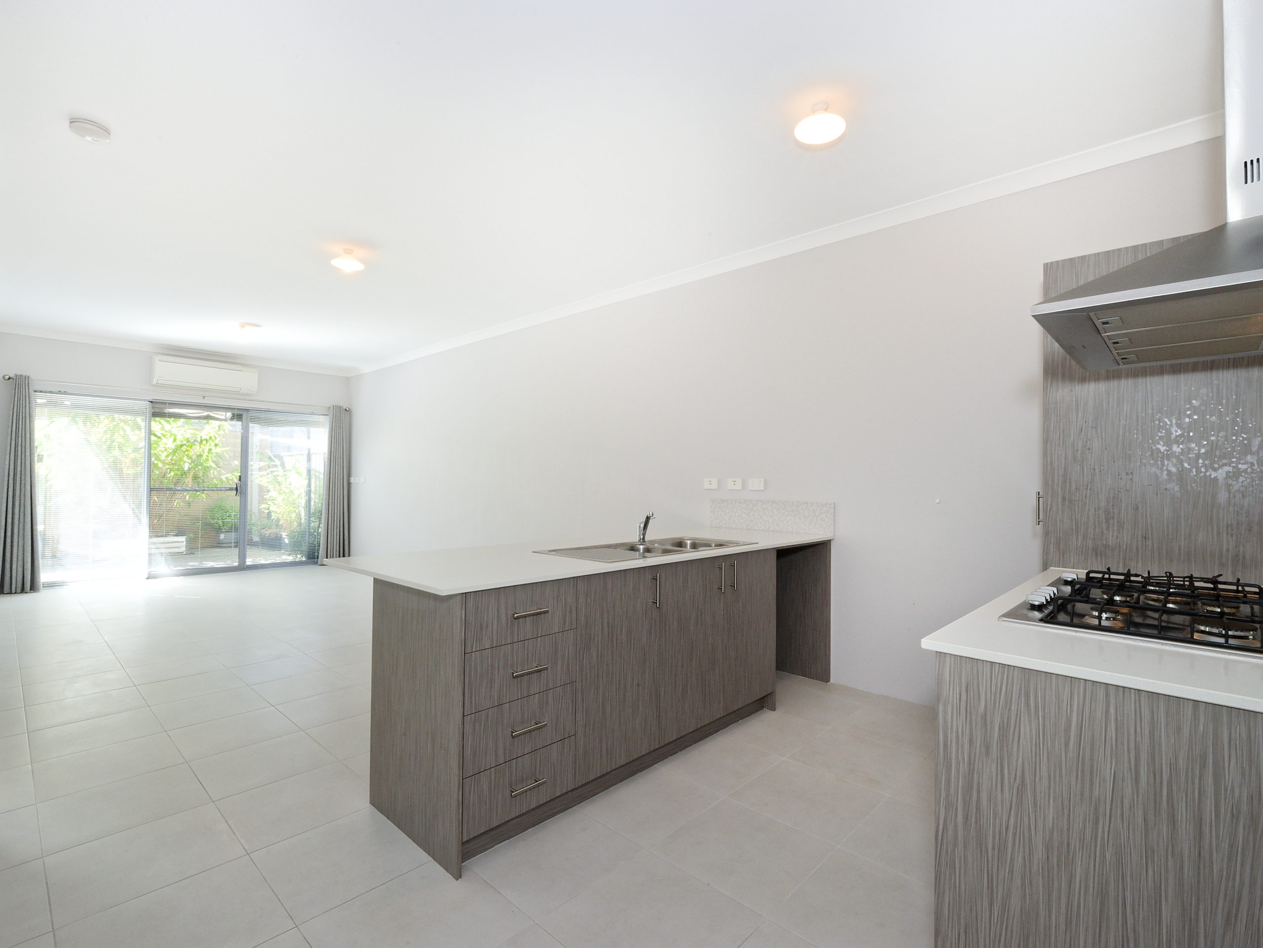 5 Sparsa Way, KWINANA TOWN CENTRE, WA 6167 AUS