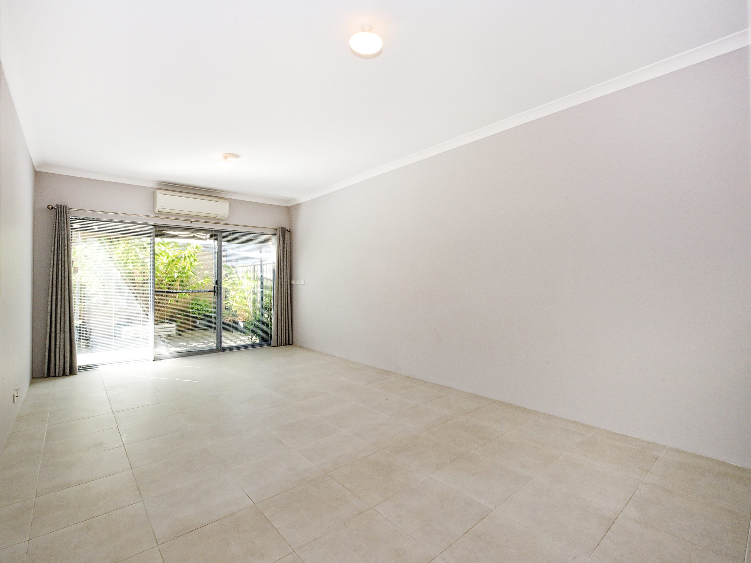 5 Sparsa Way, KWINANA TOWN CENTRE, WA 6167 AUS
