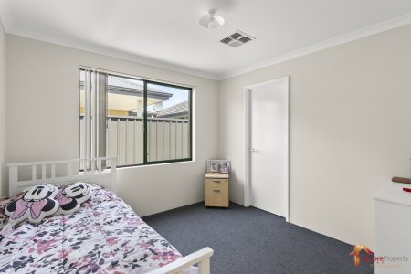 19 Bottlenose Circuit, WAIKIKI, WA 6169 AUS