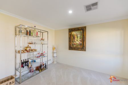 8 Quartz Avenue, WELLARD, WA 6170 AUS