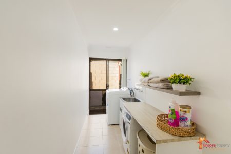 8 Quartz Avenue, WELLARD, WA 6170 AUS