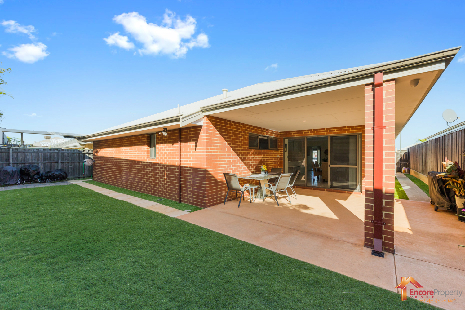 8 Quartz Avenue, WELLARD, WA 6170 AUS