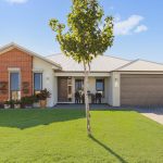8 Quartz Avenue, WELLARD, WA 6170 AUS