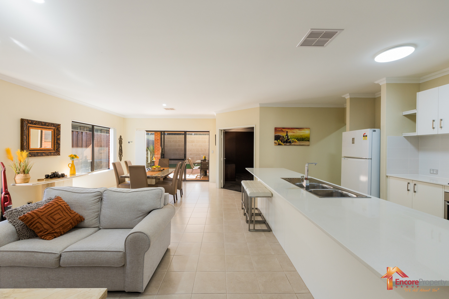 8 Quartz Avenue, WELLARD, WA 6170 AUS