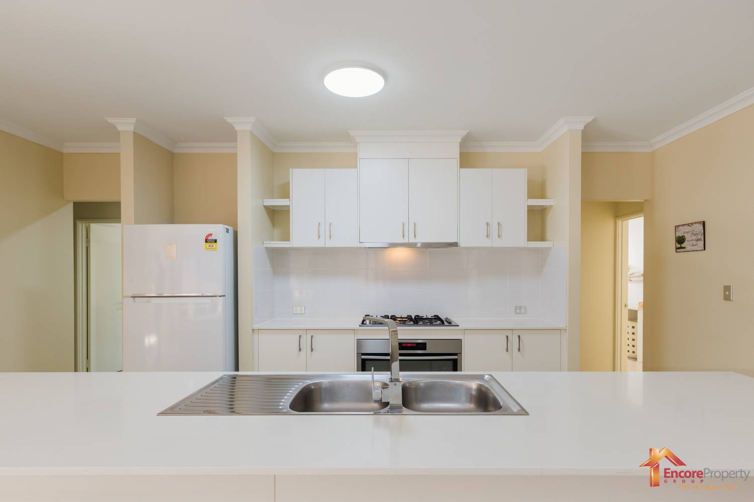 8 Quartz Avenue, WELLARD, WA 6170 AUS