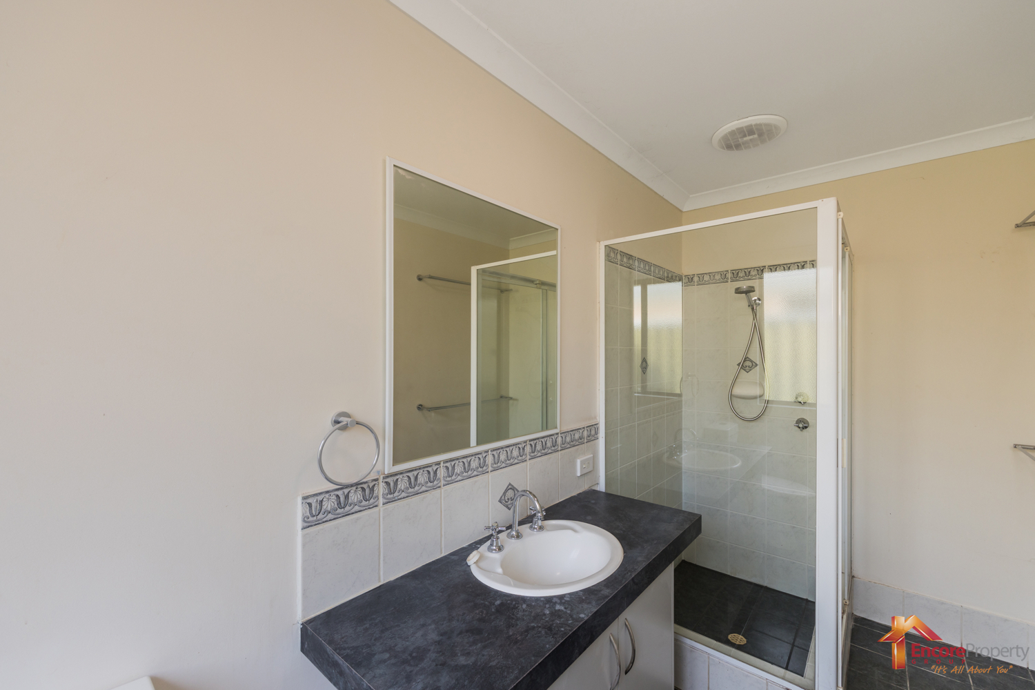 16 Colchester Avenue, ORELIA, WA 6167 AUS
