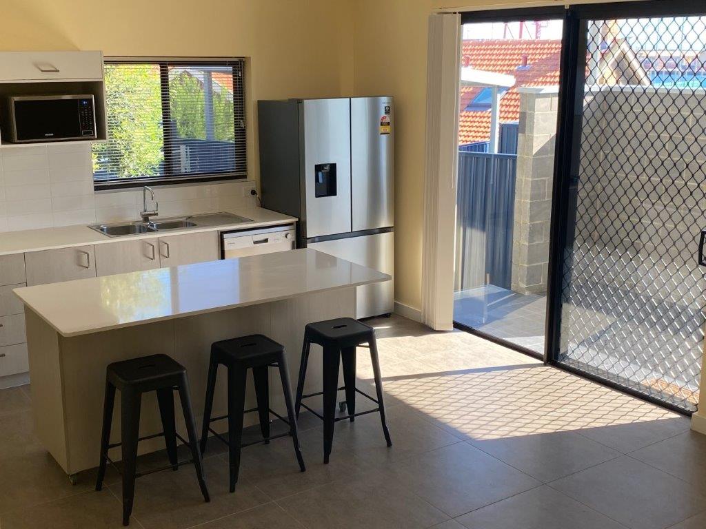 16/2 Burt Street, FREMANTLE, WA 6160 AUS