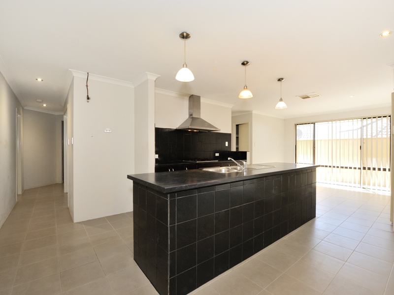 86 Cheltenham Loop, BERTRAM, WA 6167 AUS