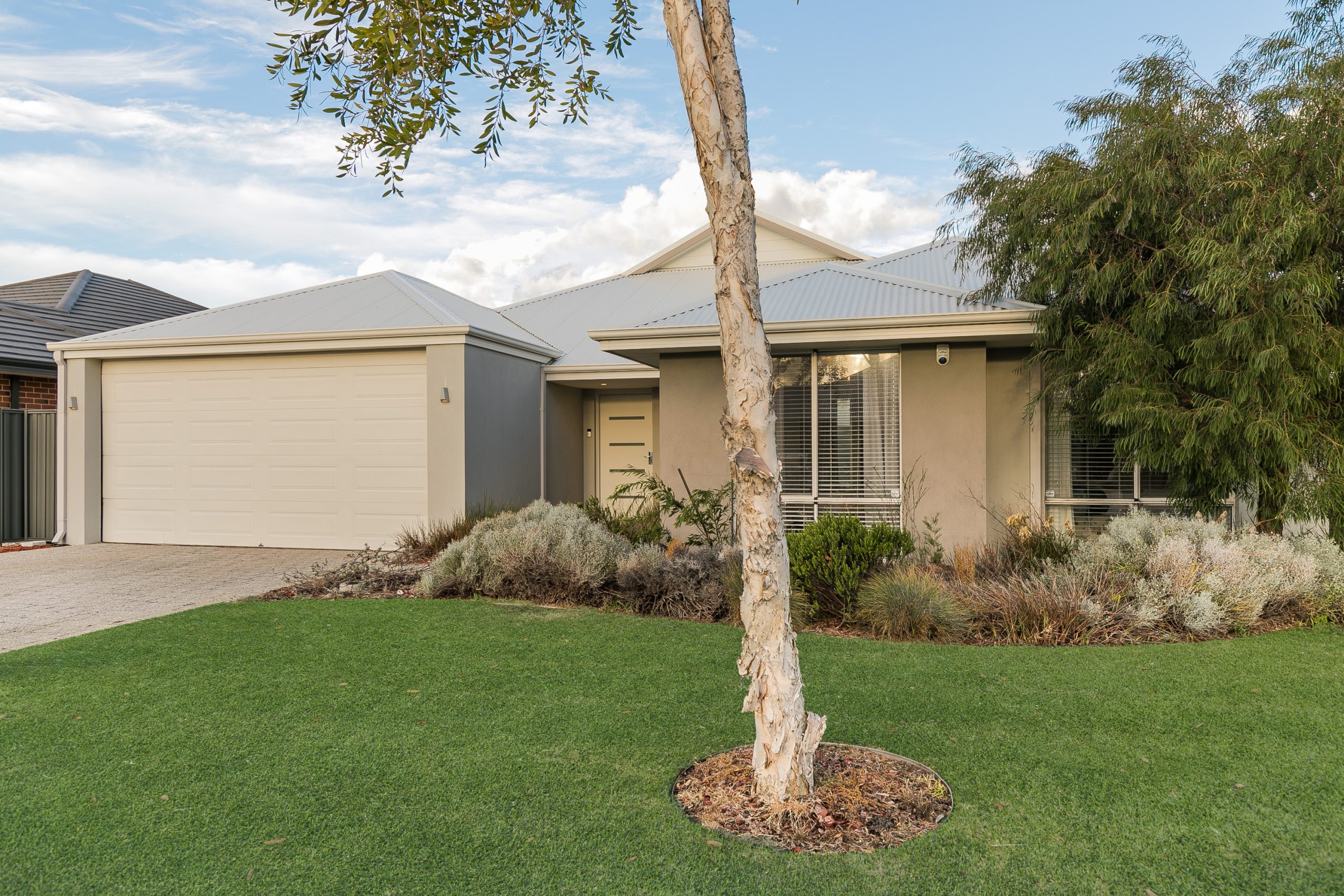 17 Ellsworth Road, WELLARD, WA 6170 AUS