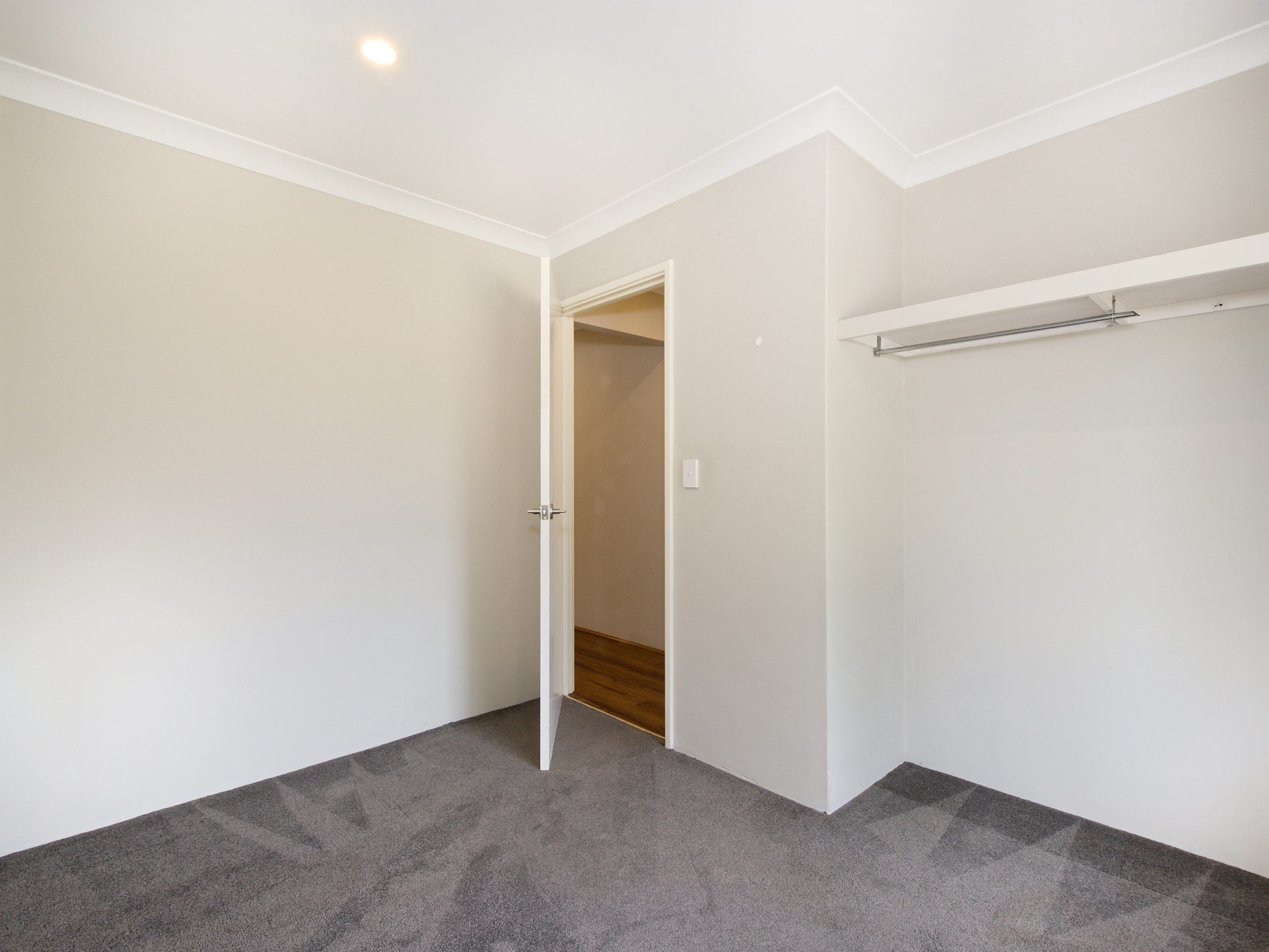 20 Mckanna Gardens, PARMELIA, WA 6167 AUS