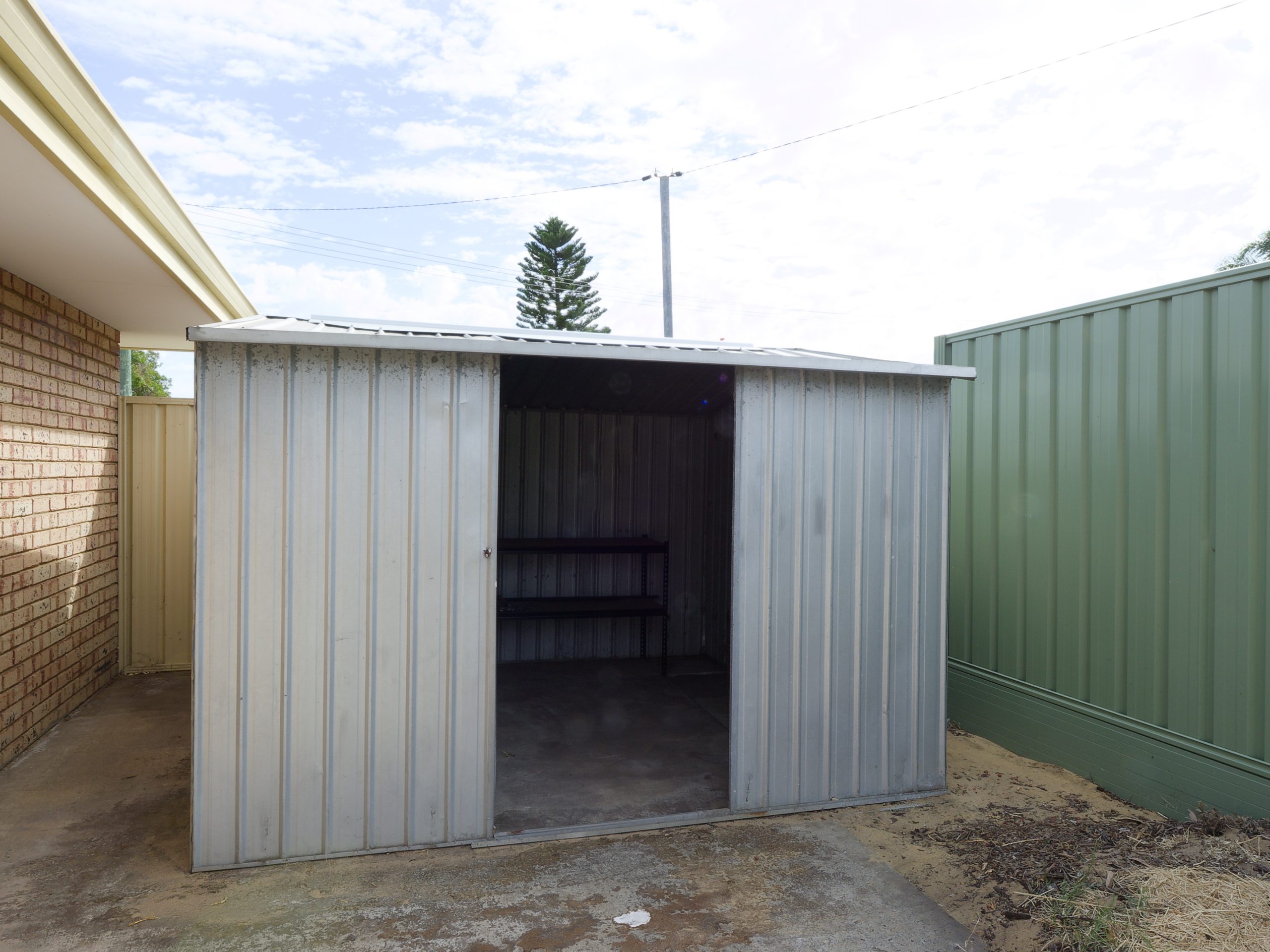 20 Mckanna Gardens, PARMELIA, WA 6167 AUS