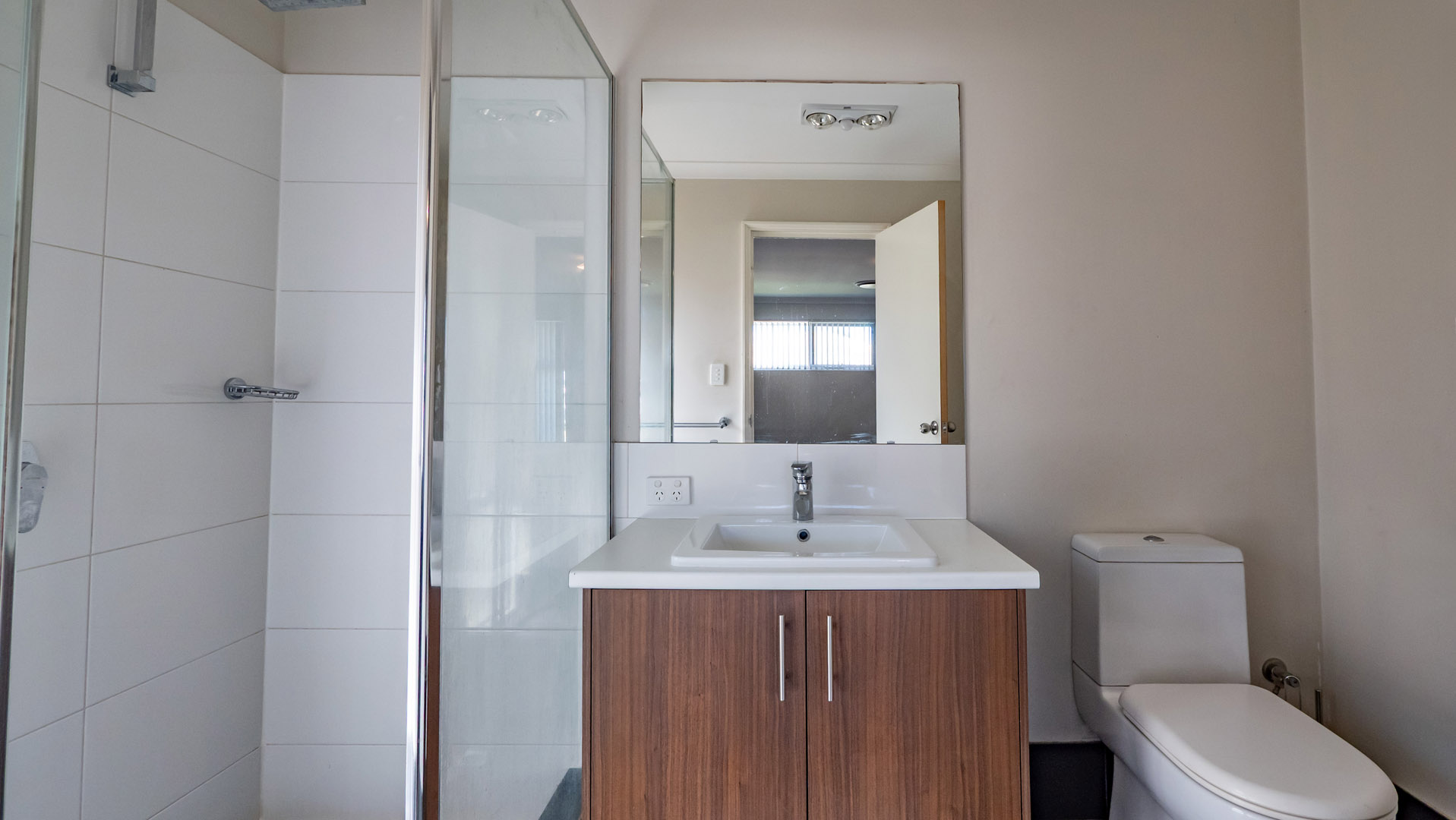 114 Sapphire Chase, WELLARD, WA 6170 AUS
