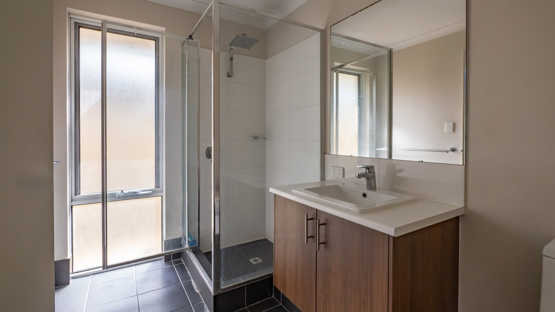 114 Sapphire Chase, WELLARD, WA 6170 AUS