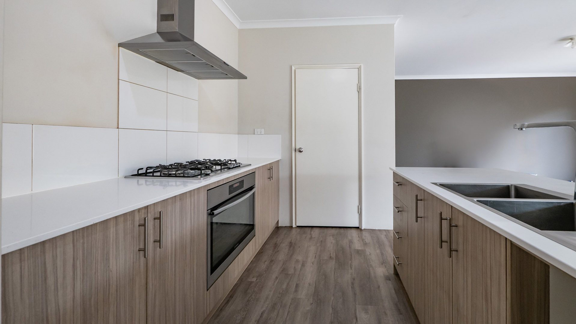 114 Sapphire Chase, WELLARD, WA 6170 AUS