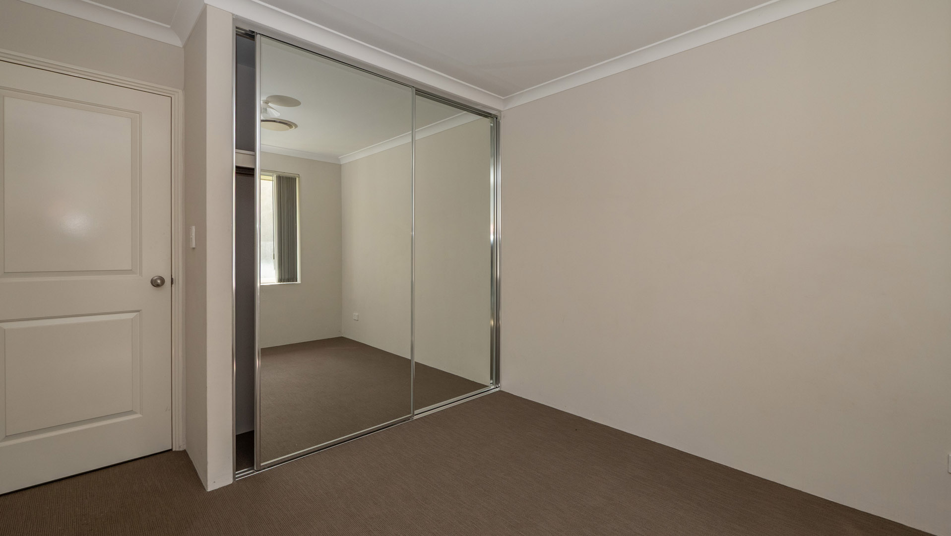 114 Sapphire Chase, WELLARD, WA 6170 AUS