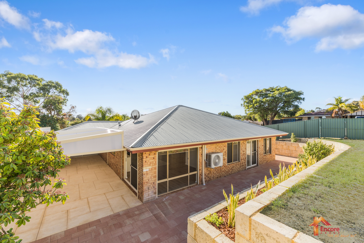 6 Hargrave Place, PARMELIA, WA 6167 AUS