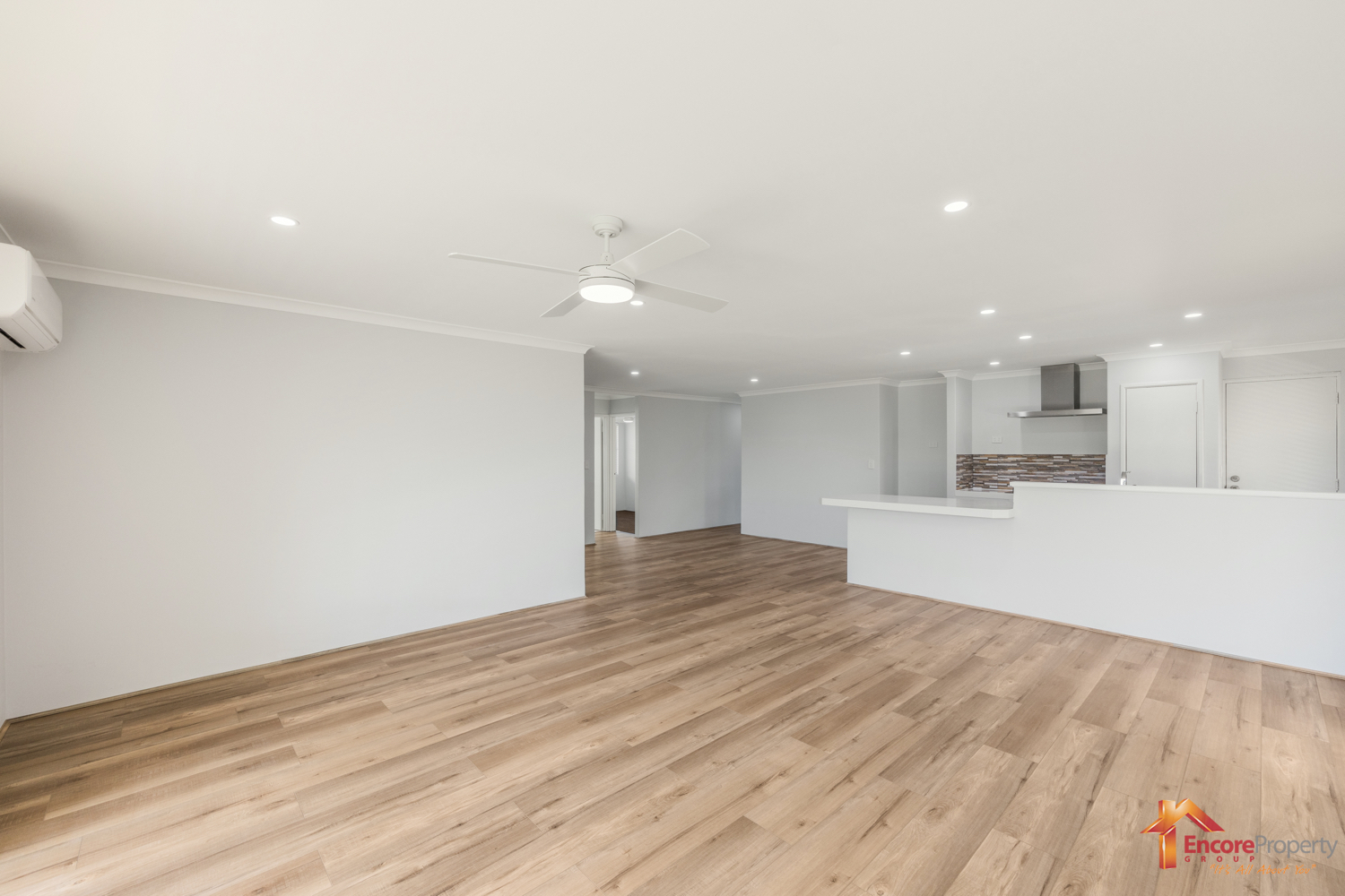 17 Silvertop Circle, WARNBRO, WA 6169 AUS