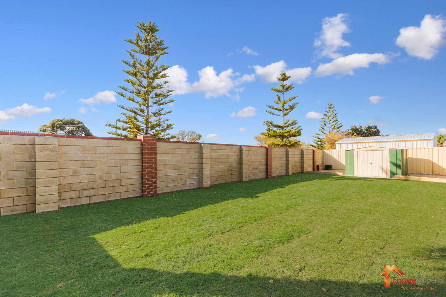 17 Silvertop Circle, WARNBRO, WA 6169 AUS