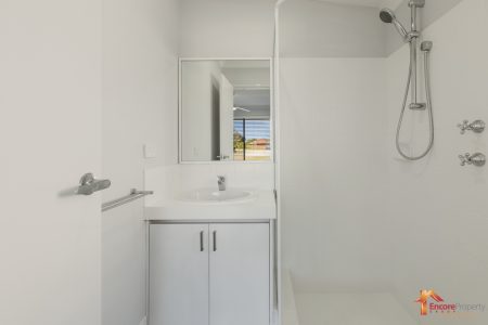 17 Silvertop Circle, WARNBRO, WA 6169 AUS