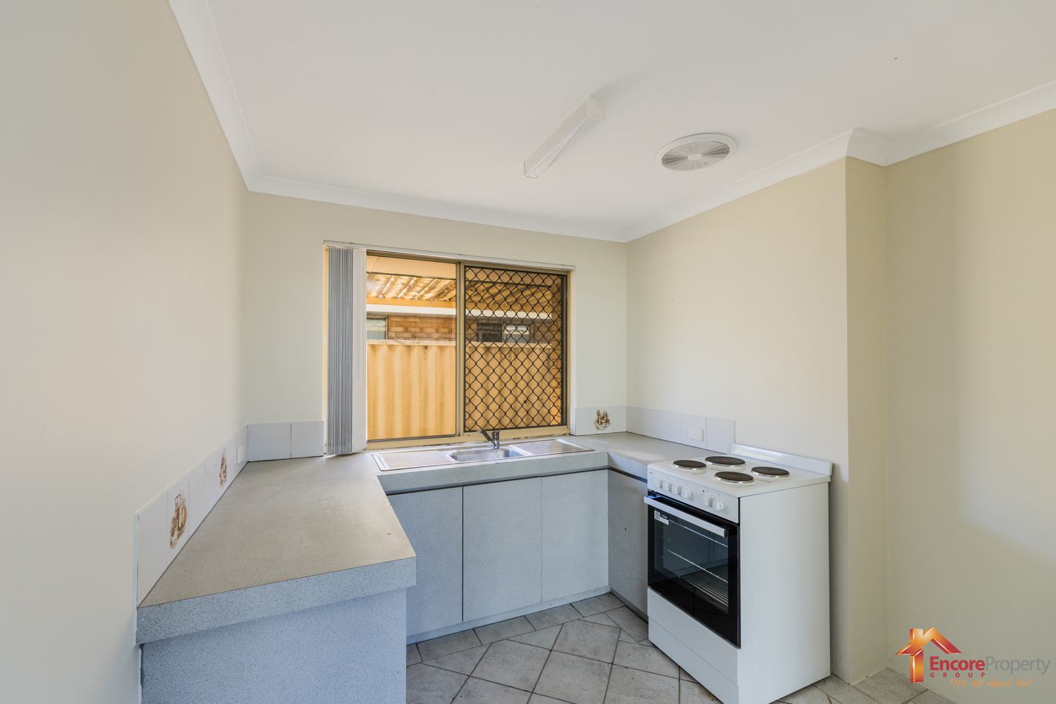 6 Isdell Place, GREENFIELDS, WA 6210 AUS