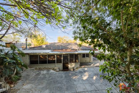 19 Hennessy Avenue, ORELIA, WA 6167 AUS