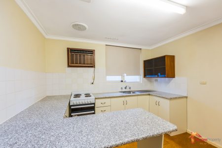 19 Hennessy Avenue, ORELIA, WA 6167 AUS