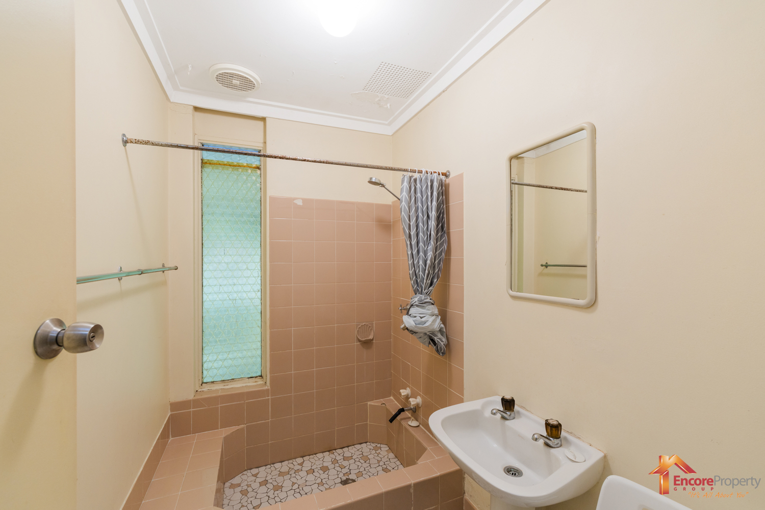 19 Hennessy Avenue, ORELIA, WA 6167 AUS