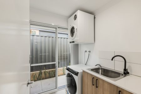 17 Narran Street, ANKETELL, WA 6167 AUS