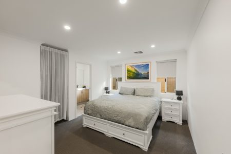 17 Narran Street, ANKETELL, WA 6167 AUS