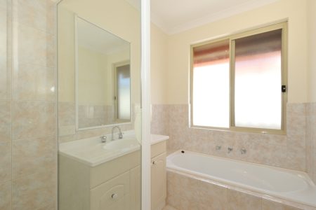 4/23 Montebourg Meander, PORT KENNEDY, WA 6172 AUS