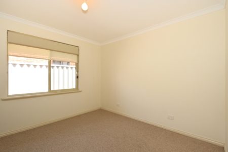 4/23 Montebourg Meander, PORT KENNEDY, WA 6172 AUS