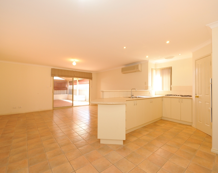 4/23 Montebourg Meander, PORT KENNEDY, WA 6172 AUS