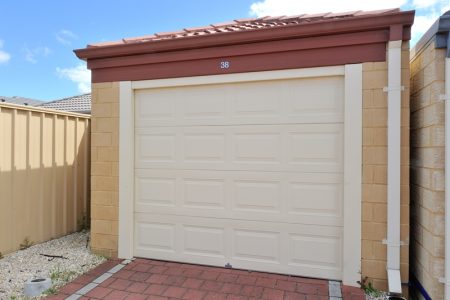 38 Darton Loop, BERTRAM, WA 6167 AUS