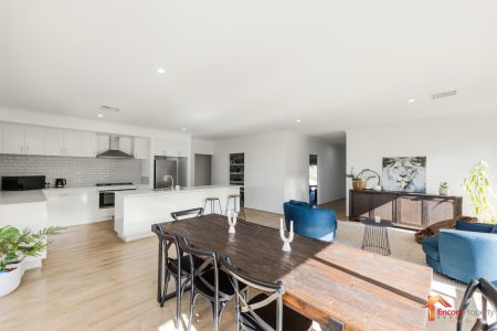 21 Elvina Vista, GOLDEN BAY, WA 6174 AUS