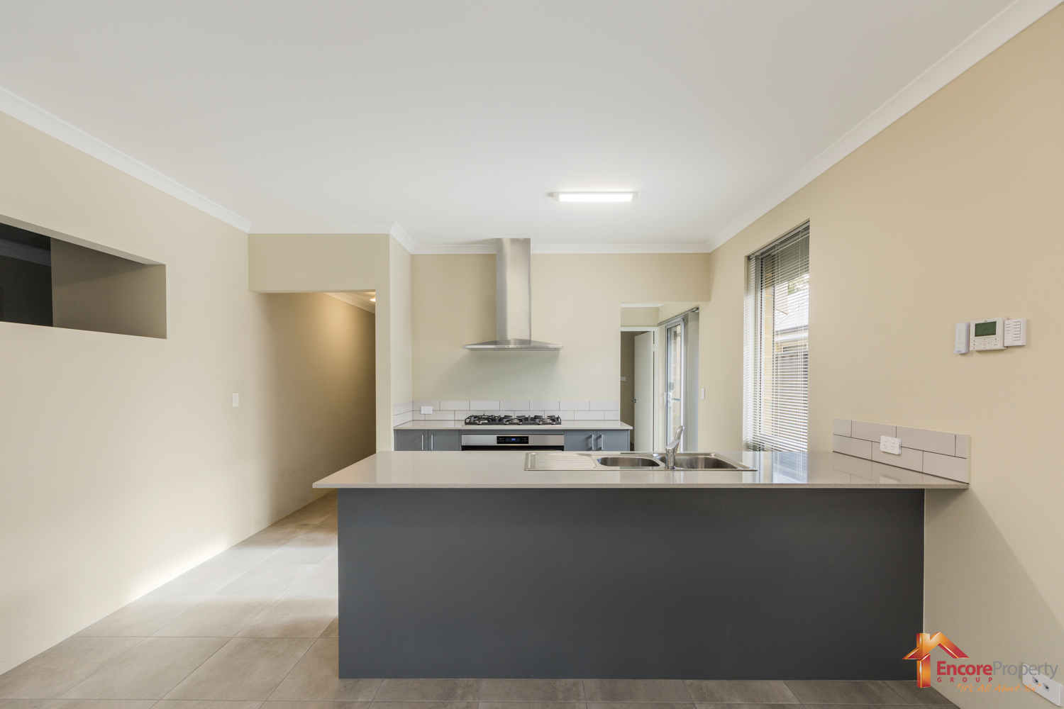 6 Sapphire Chase, WELLARD, WA 6170 AUS