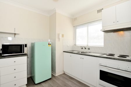 16/9 Beacham Place, MEDINA, WA 6167 AUS