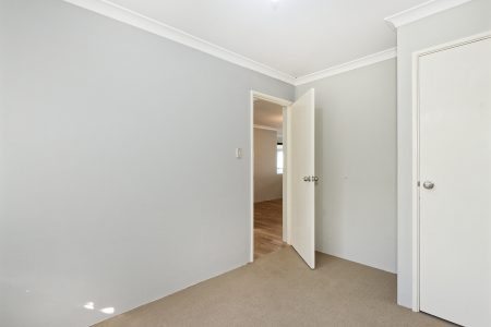 34 Beauchamp Loop, WELLARD, WA 6170 AUS