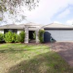 34 Beauchamp Loop, WELLARD, WA 6170 AUS