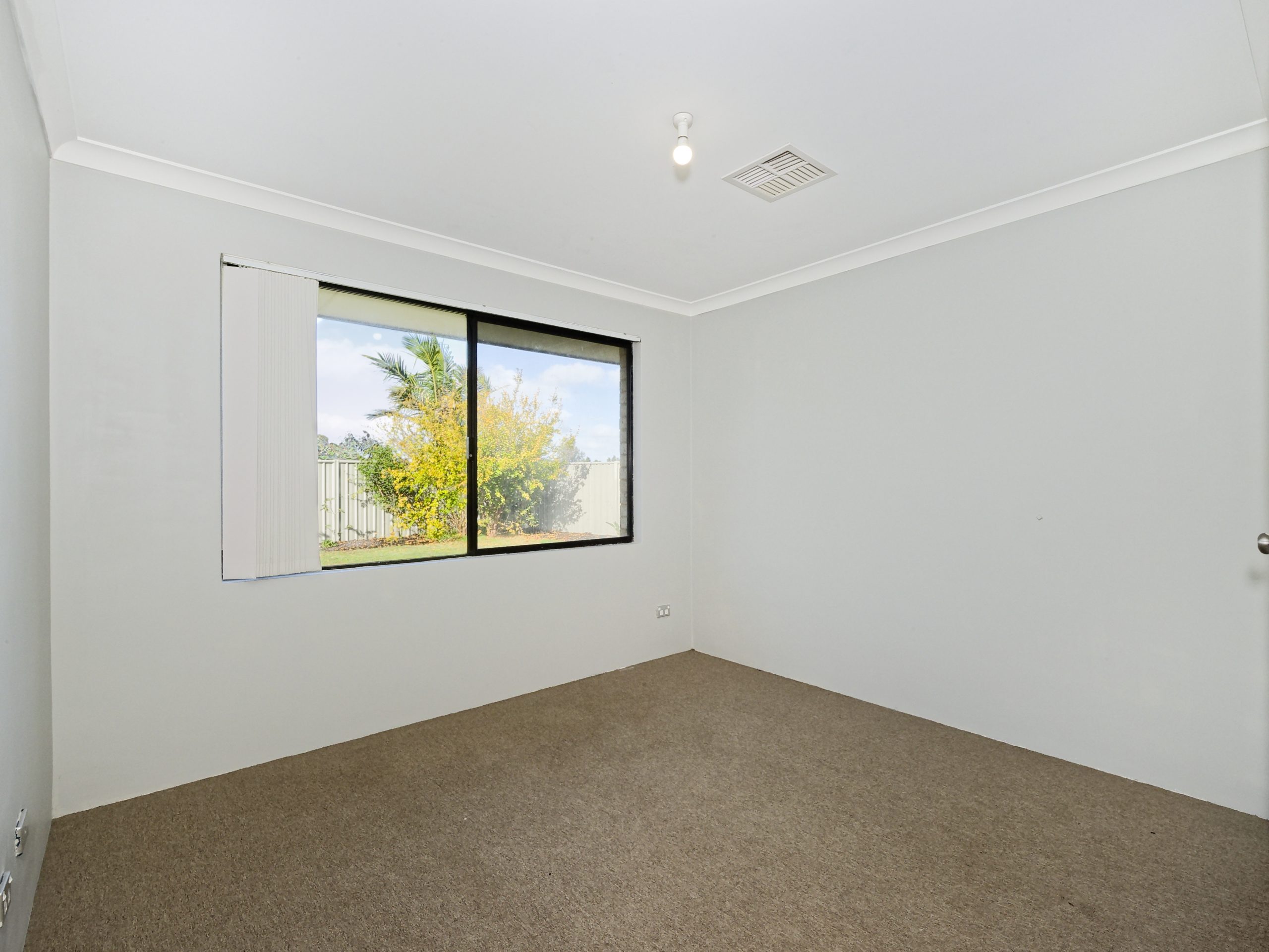 34 Beauchamp Loop, WELLARD, WA 6170 AUS