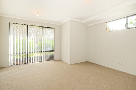 34 Beauchamp Loop, WELLARD, WA 6170 AUS